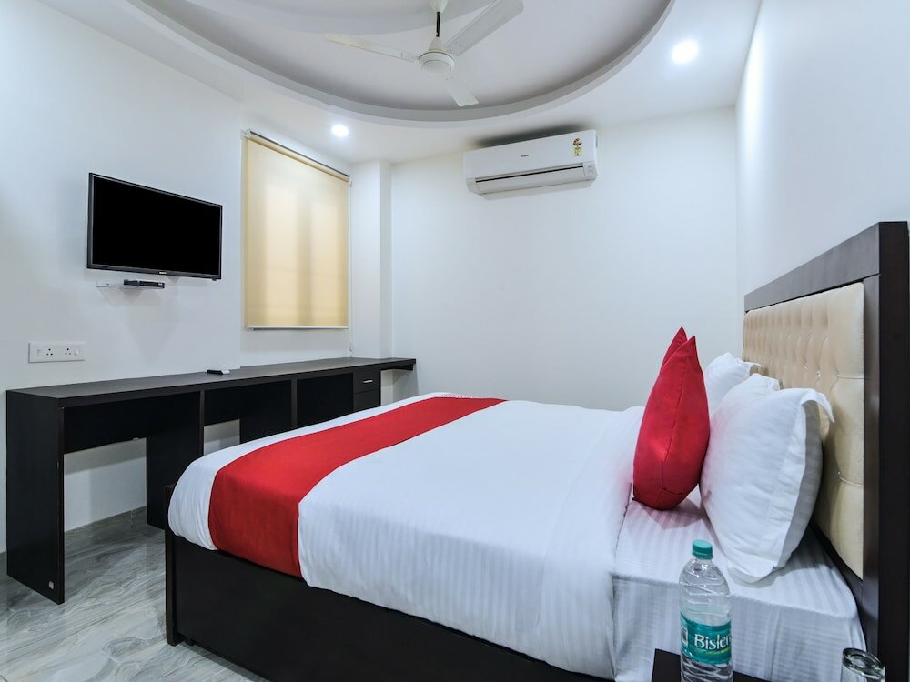 Фото Oyo 25086 Hotel Prince Plaza