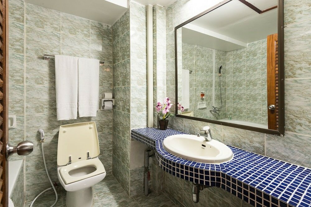 Фото Seashore Pattaya Resort