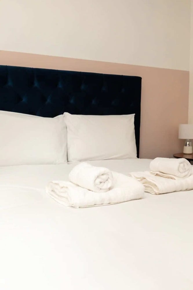 Фото Bright and Stylish 2 Bedroom House in Shoreditch