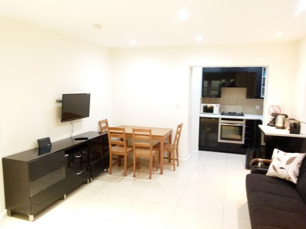 Фото Ss Property Hub - Apartment close to Hyde Park