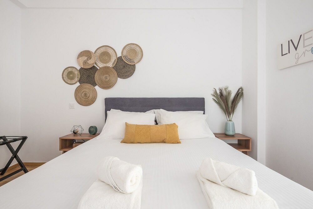 Фото Live AS A Greek in Athena