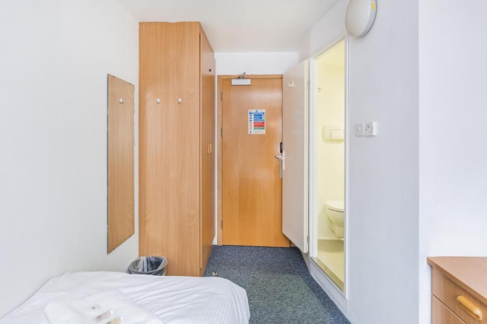 Фото Vibrant Ensuite Rooms - Hatfield - Hostel