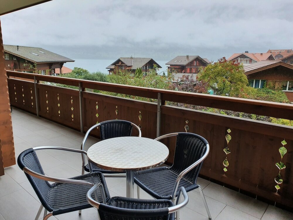 Фото Chalet Apartments Iseltwald