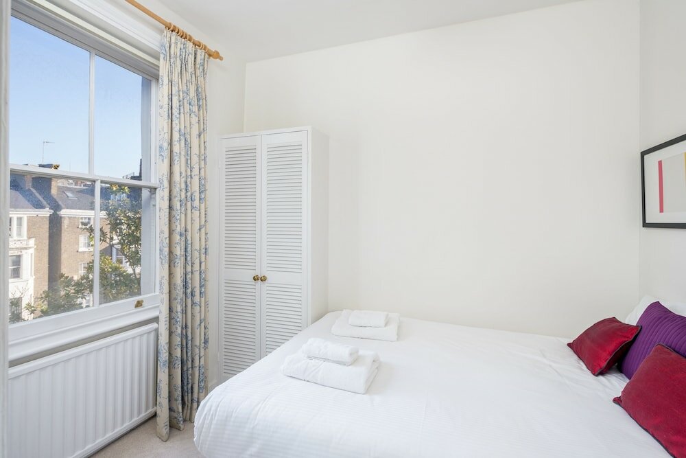 Фото Altido Social Distancing for 4 in Earl's Court