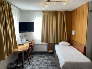 Гостиница Ostal Hotel Pau Universite