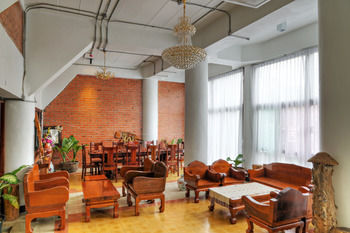 Фото Saengpanya Home Boutique Hotel