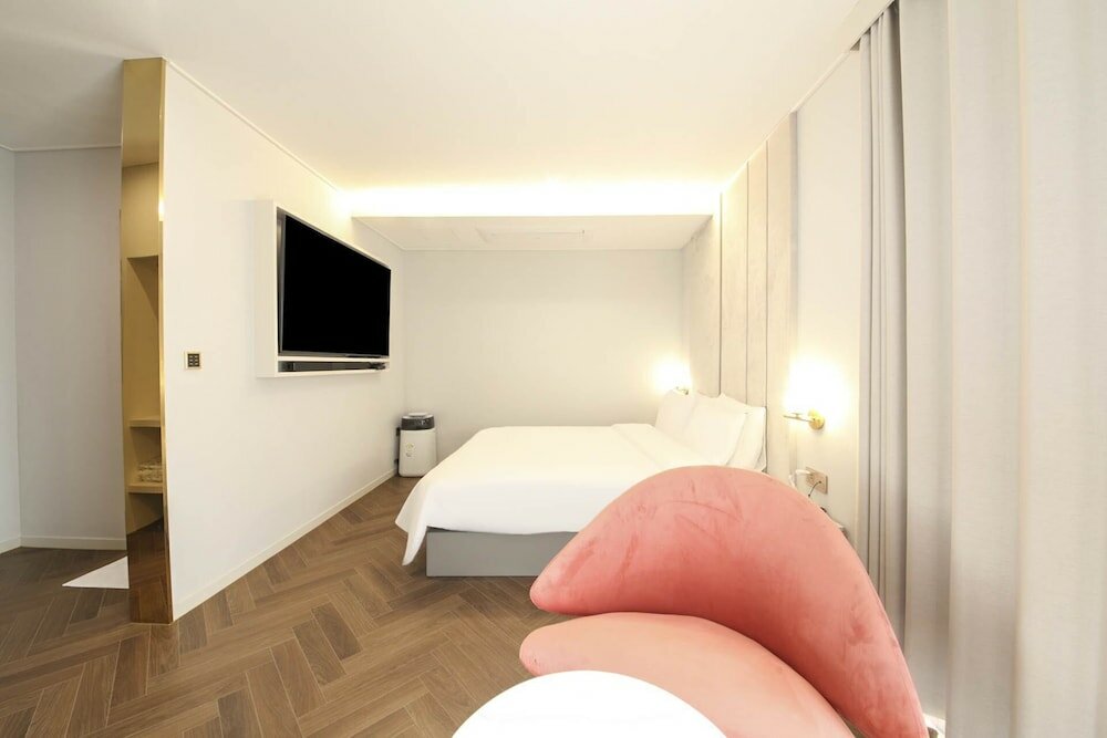 Фото Denbasta Signature Hotel