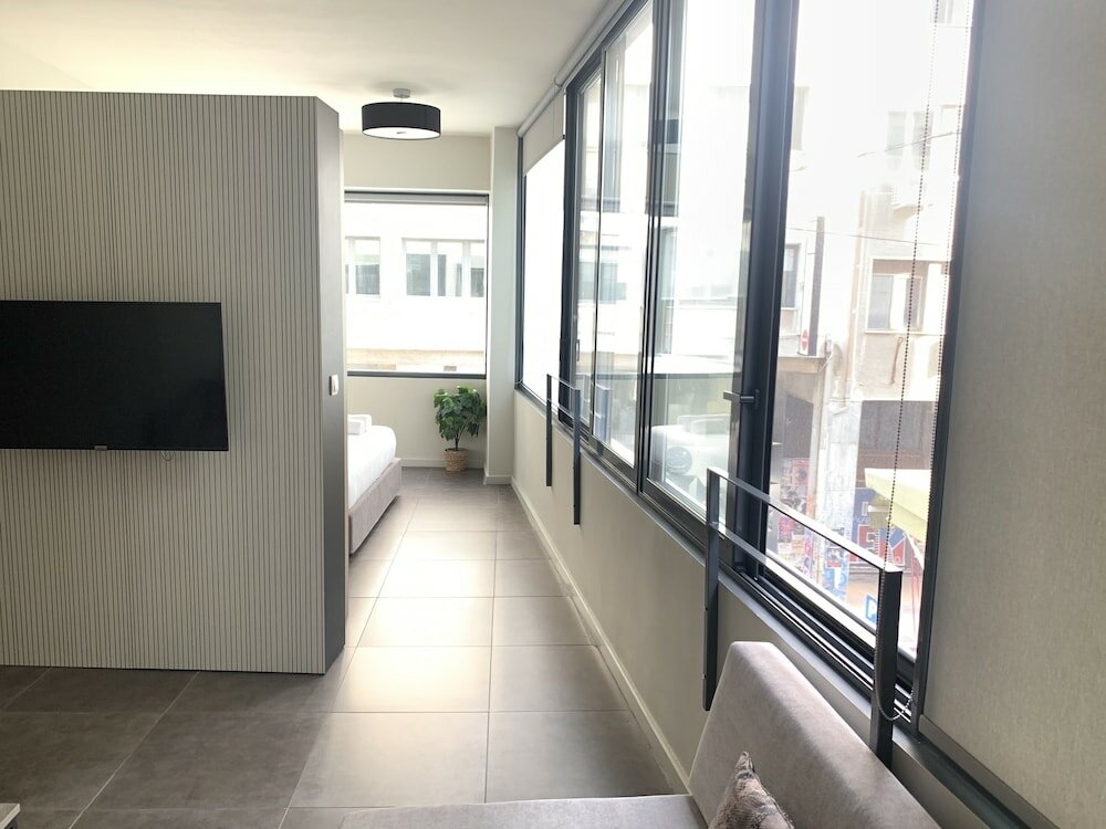 Фото M17 Studios & Suites