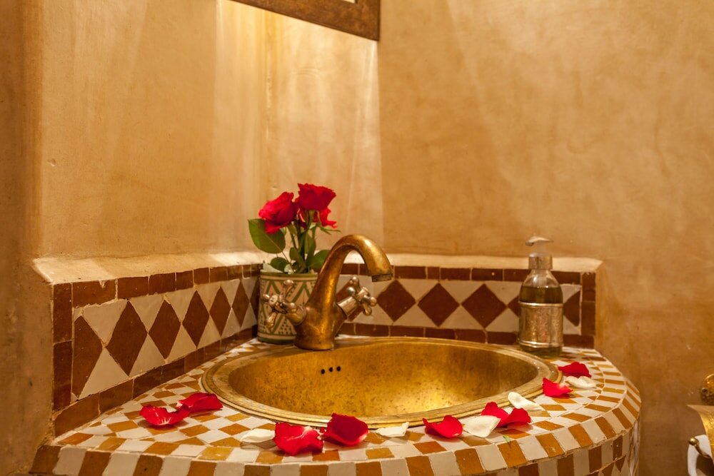 Фото Riad Tasneem