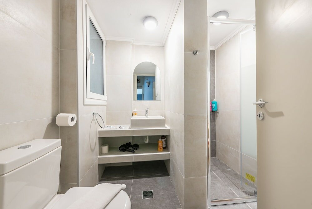 Фото Spacious Acropolis Home by CloudKeys