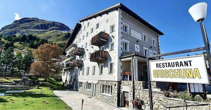Гостиница Hotel Grischuna