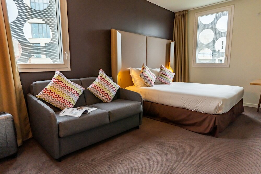 Фото Hôtel Campanile Montpellier Centre St Roch