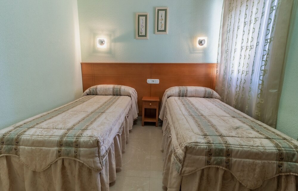 Фото Pensión Isabel by Vivere Stays