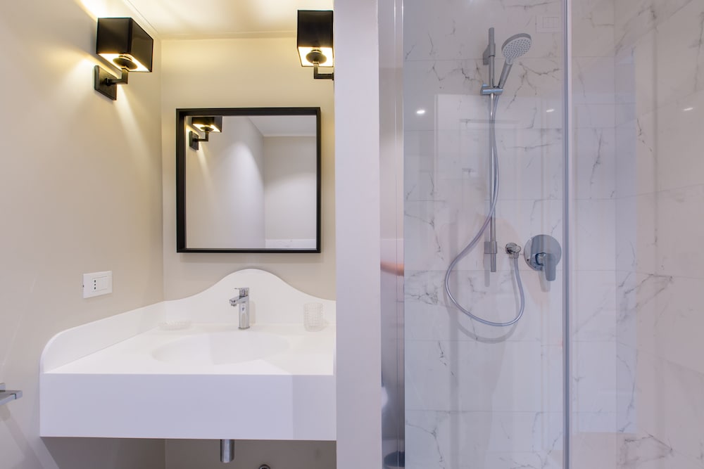 Фото Daplace - Corso Monforte Suites