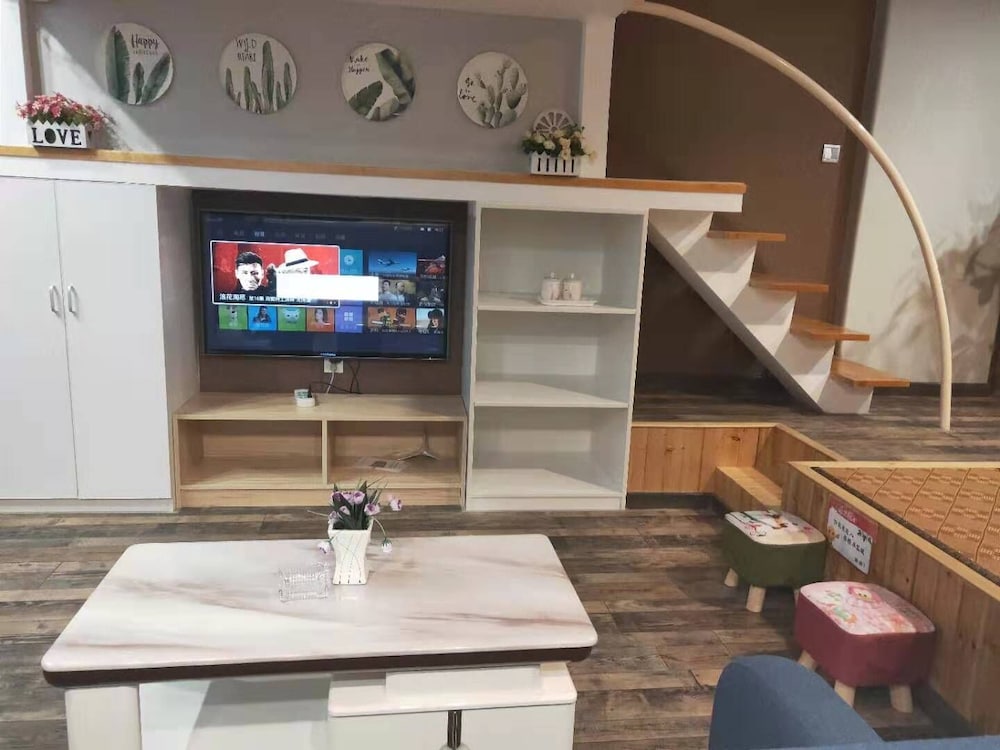 Фото Yixuan Light Luxury Hotel