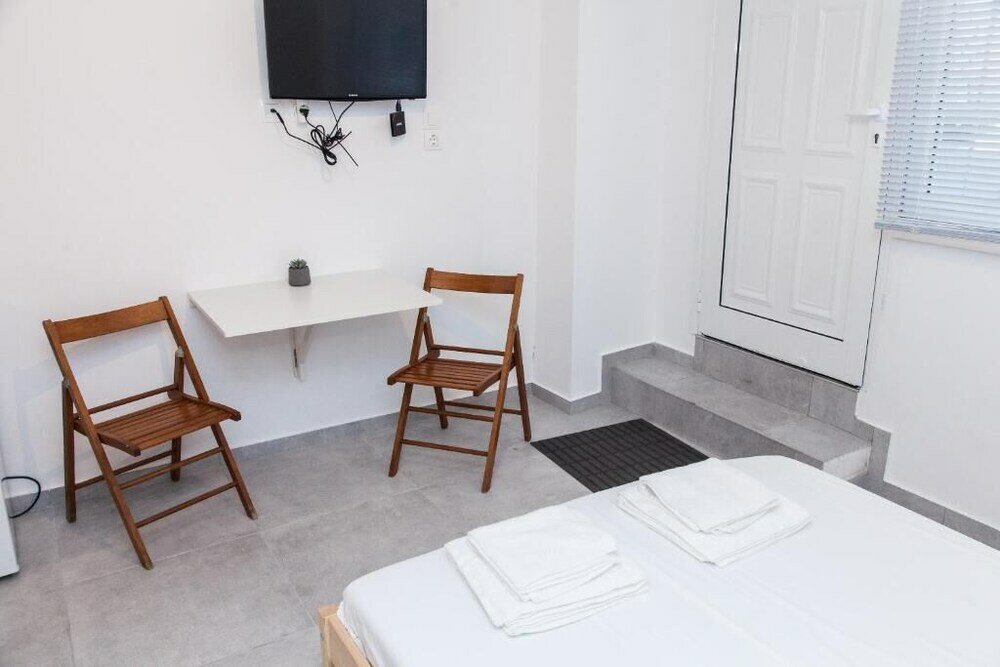 Фото Cozy studio in Athens