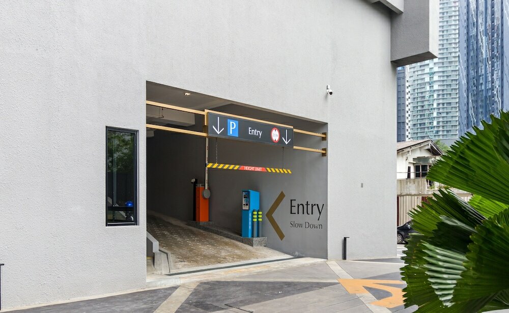 Фото Scarletz Suites by Five senses