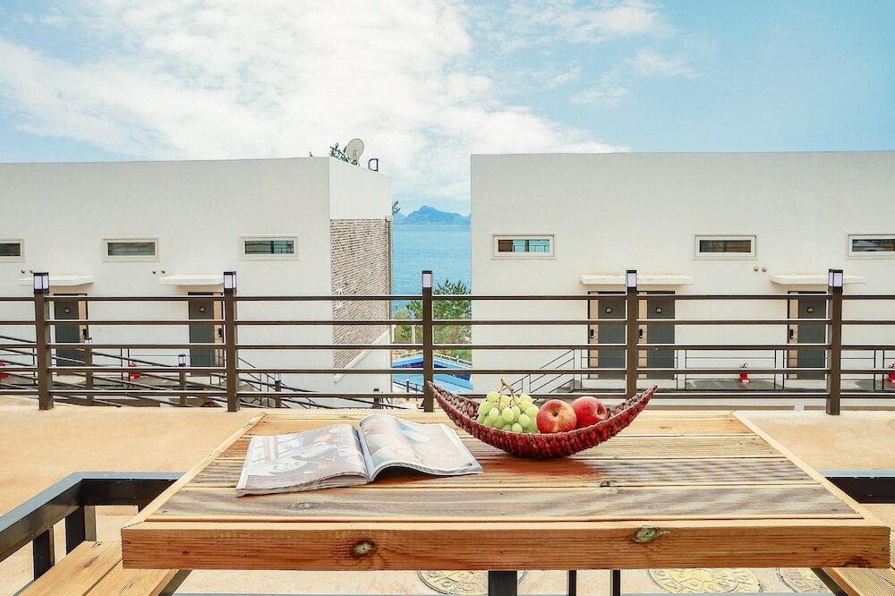 Фото Yeosu Nangman Pension