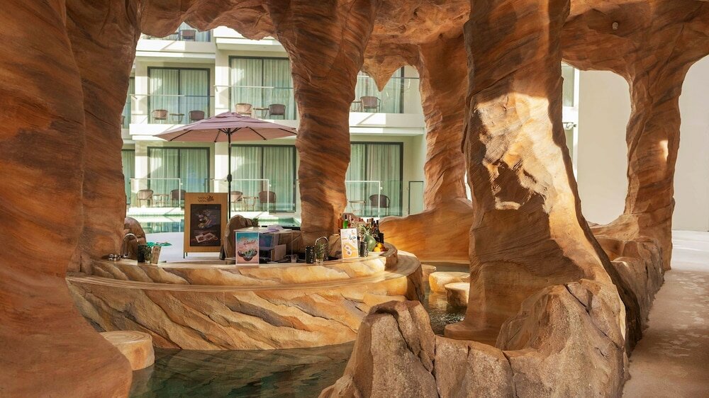 Фото Phuket Emerald Beach Resort