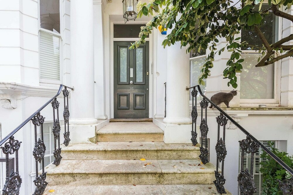 Фото Cosy North Kensington Flat