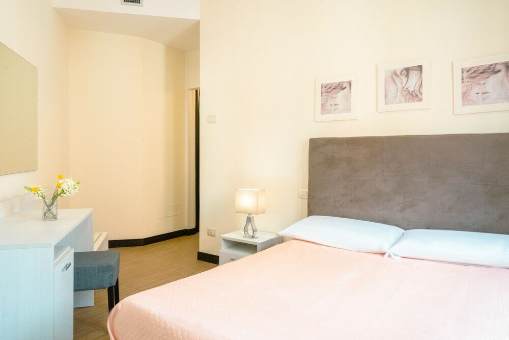 Фото Porta Maggiore Deluxe Center City Rooms
