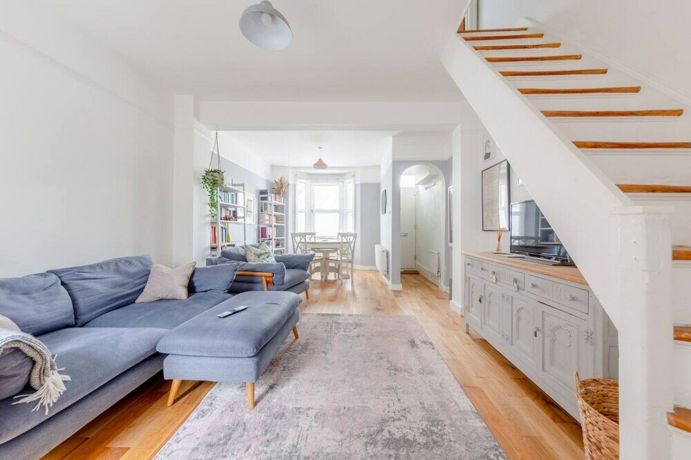 Фото Homely and Spacious 2 Bedroom House - Stratford