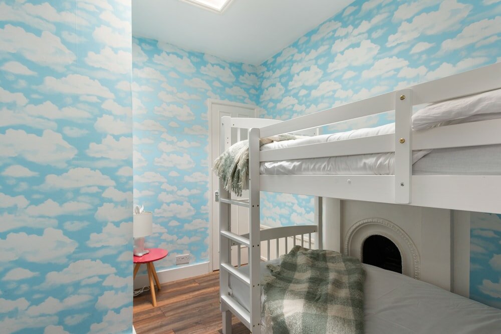 Фото The South Kensington Mews - Lovely & Bright 5bdr Kensington Mews