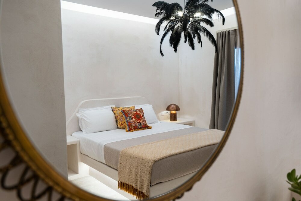 Фото Thousand Stars Suites & Rooms