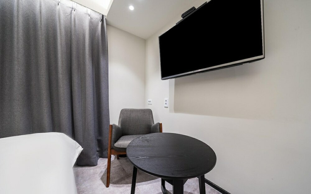 Фото Jongno Hotel Avenue 162