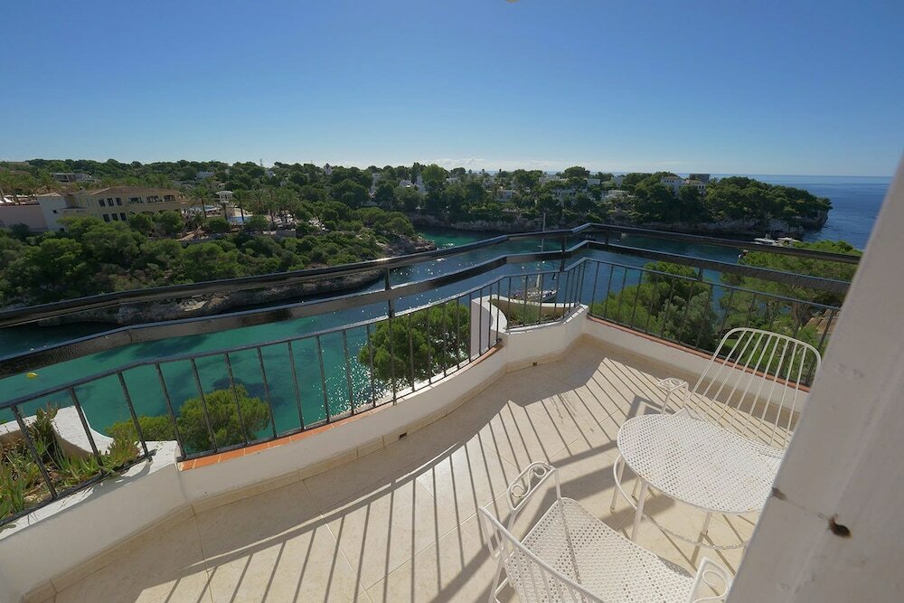 Фото Hotel Cabot Cala Ferrera