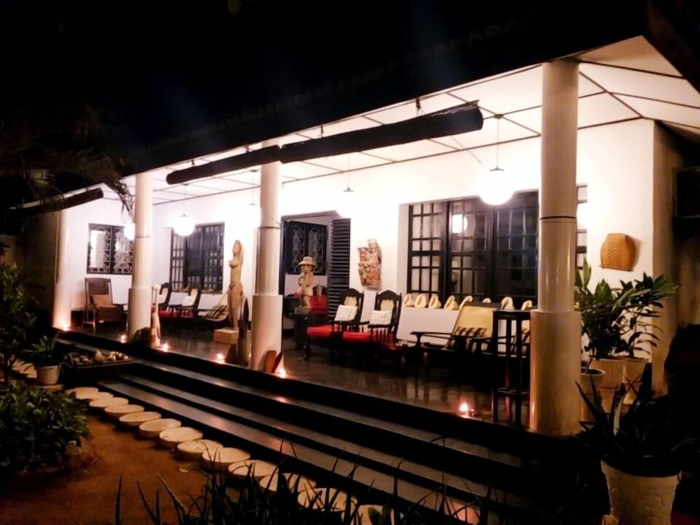 Фото The Icebear Guesthouse