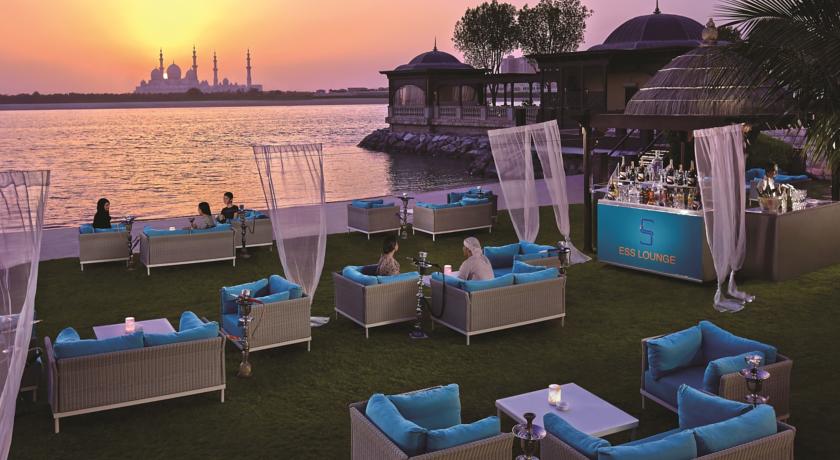Фото Shangri-La Hotel Apartments Qaryat Al Beri