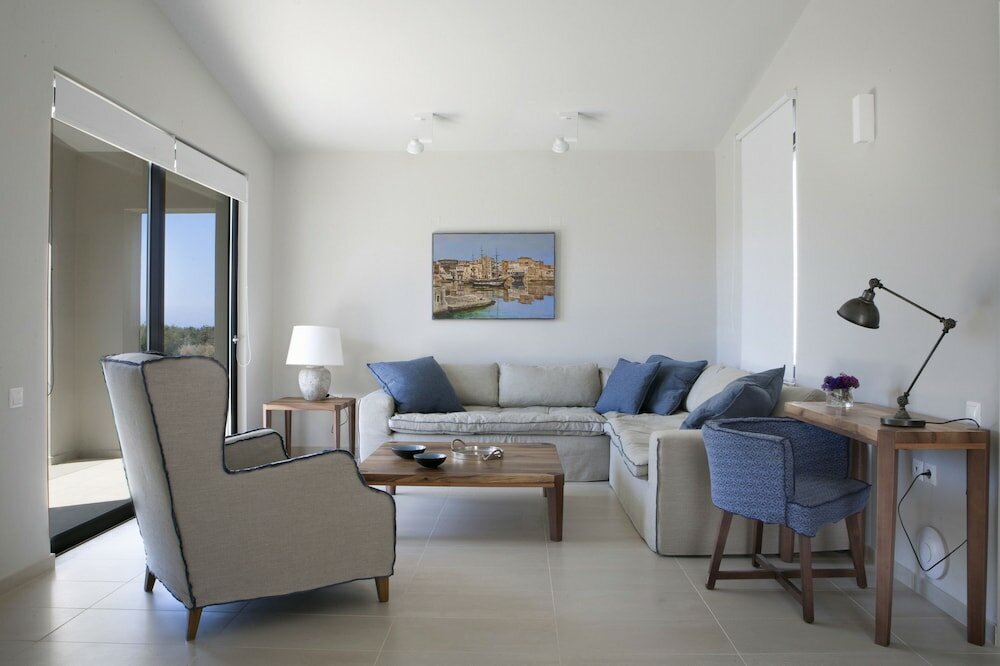 Фото Aethrion Boutique Homes