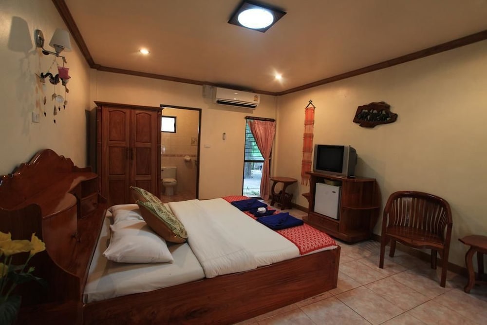 Фото Chaya Resort