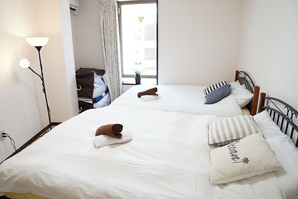 Фото Metro Hanazonocho Apartment 2