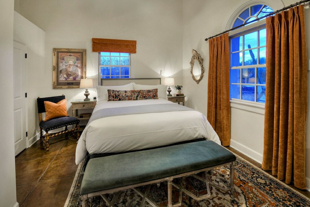 Фото The Armory Park Inn