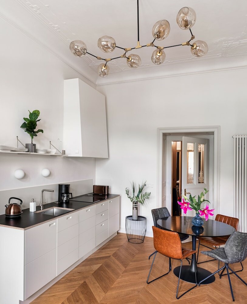 Фото Mn6 Luxury Suites by Adrez Living