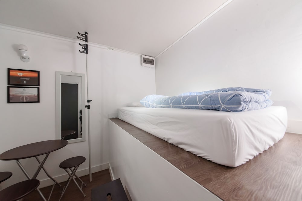 Фото Itaewon Yellow Guesthouse