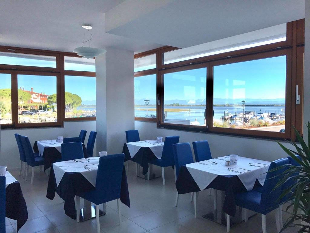 Фото Aparthotel Capitol