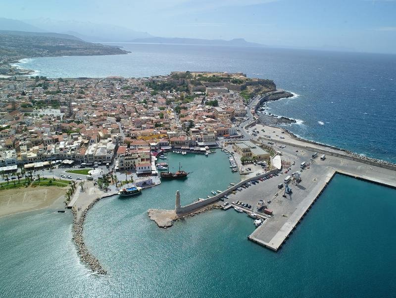 Фото Hotel Ideon