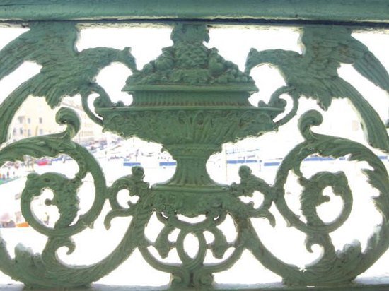 Фото LIFE Marseille VP Hotel