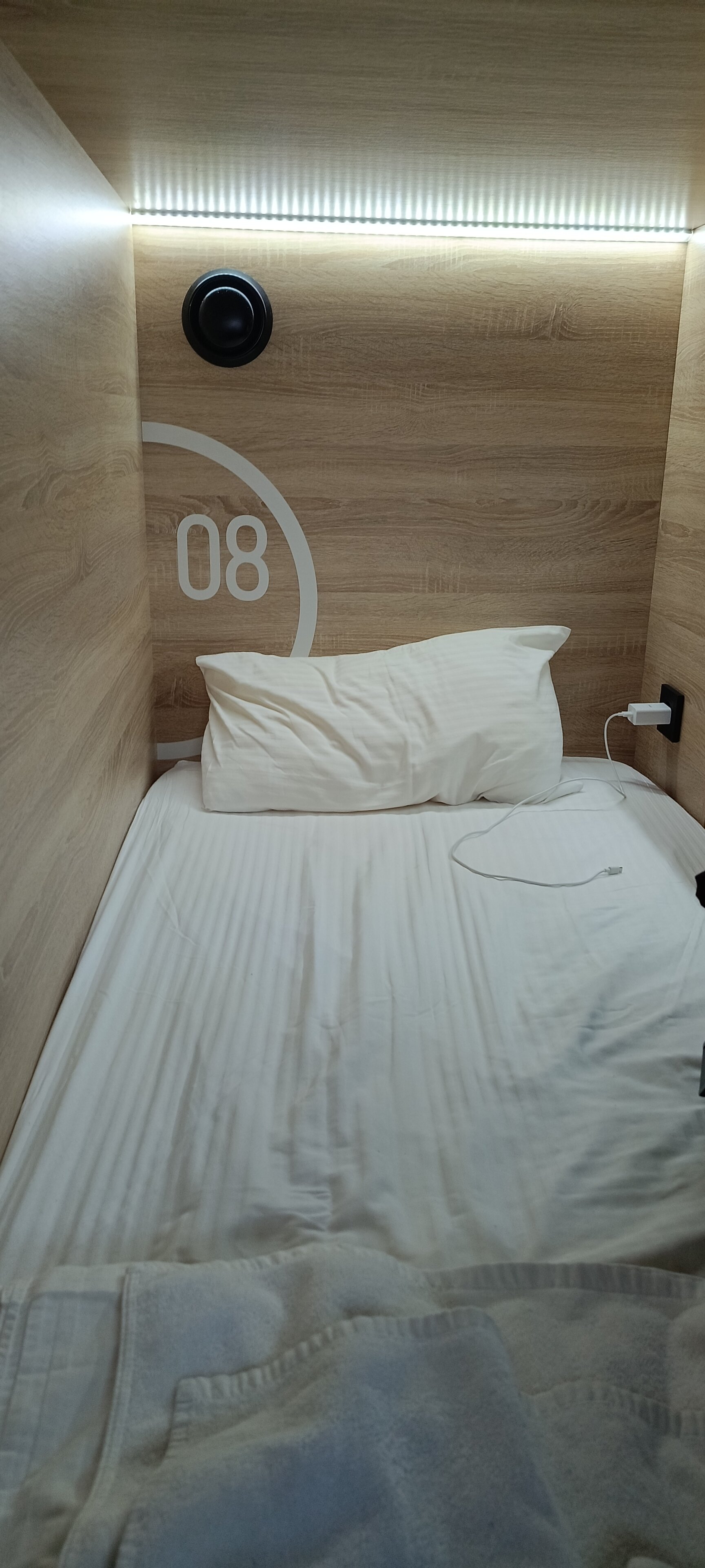 Фото Luna Capsul Hotel