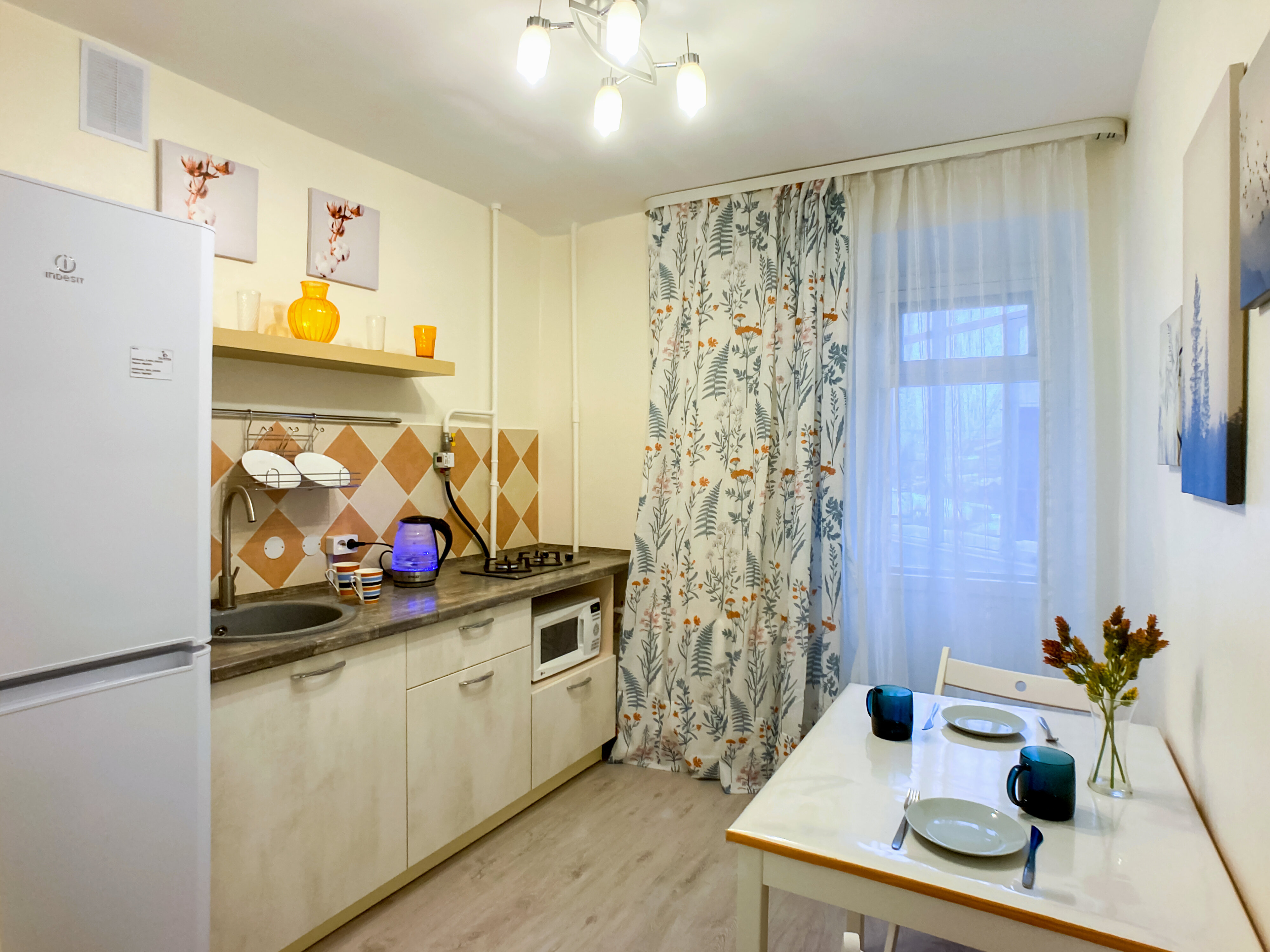 Фото отеля 2