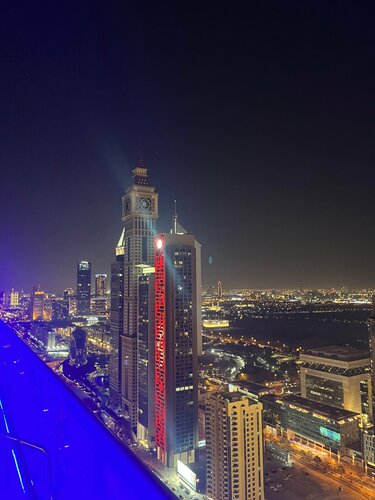 Гостиница Towers Rotana в Дубае