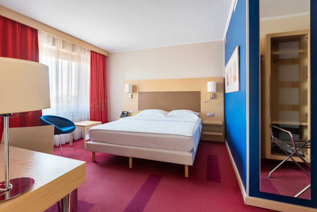 Фото Cosmos Saint-Petersburg Pulkovskaya Hotel