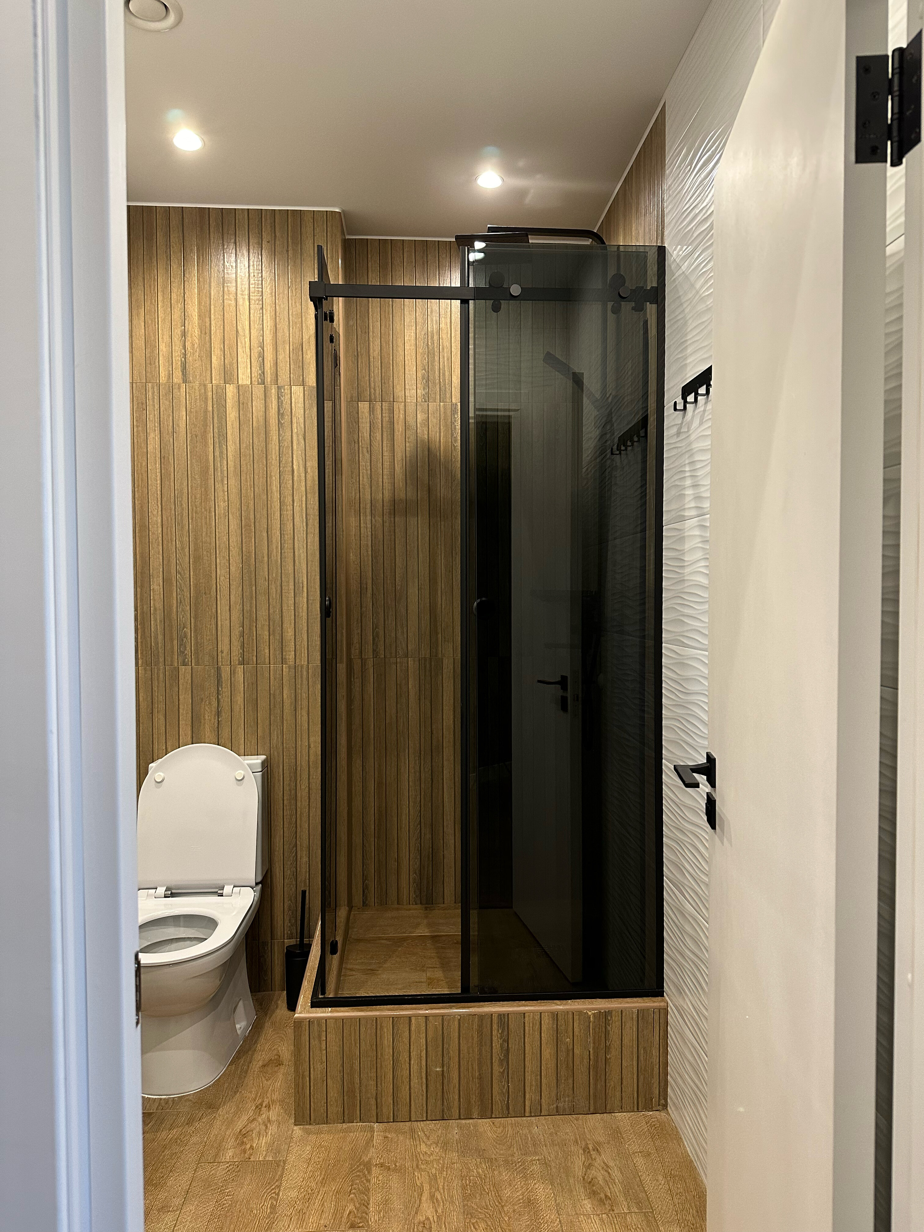 Фото Демократ на Краснопутиловской 111