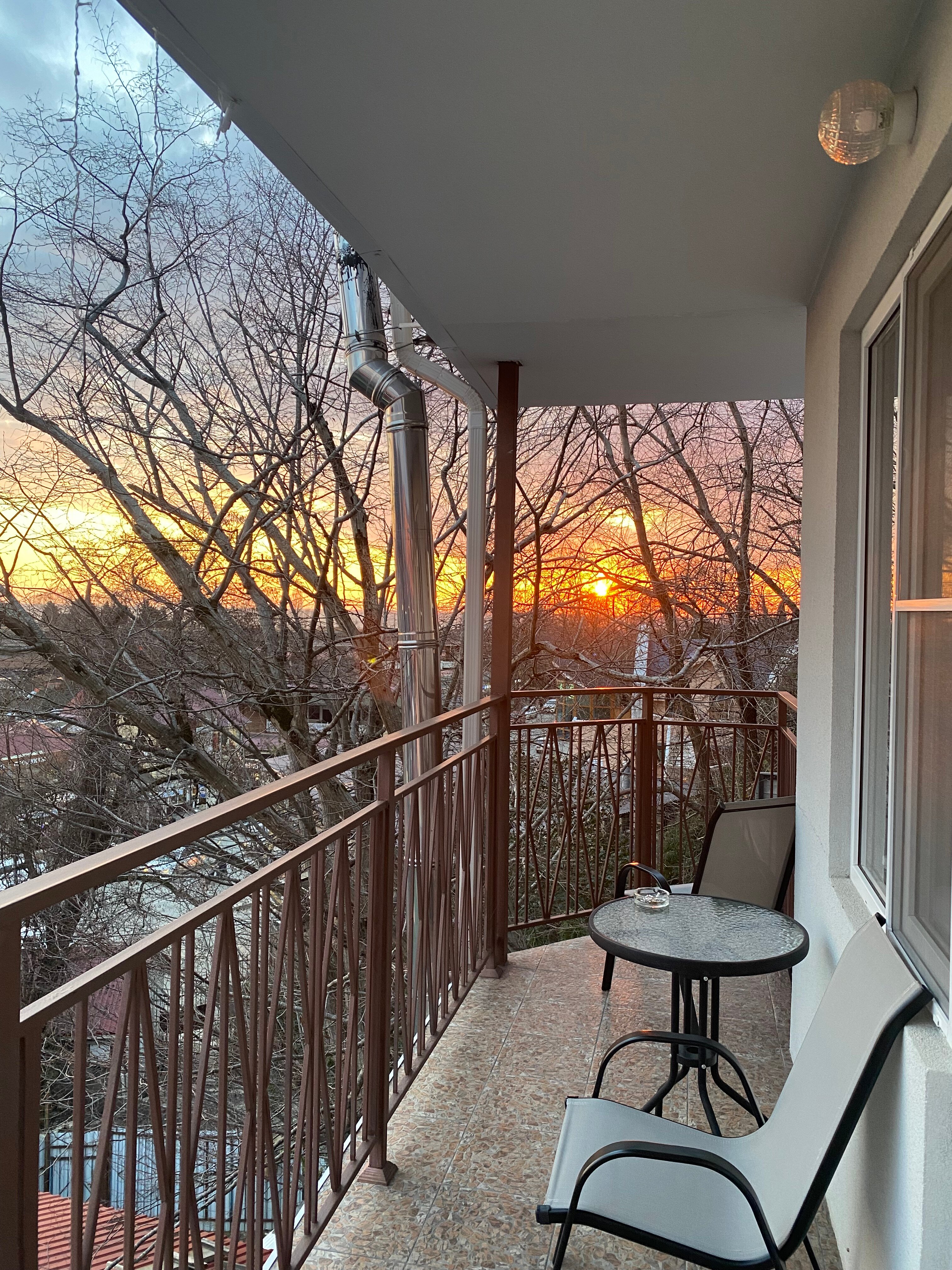 Фото Современник