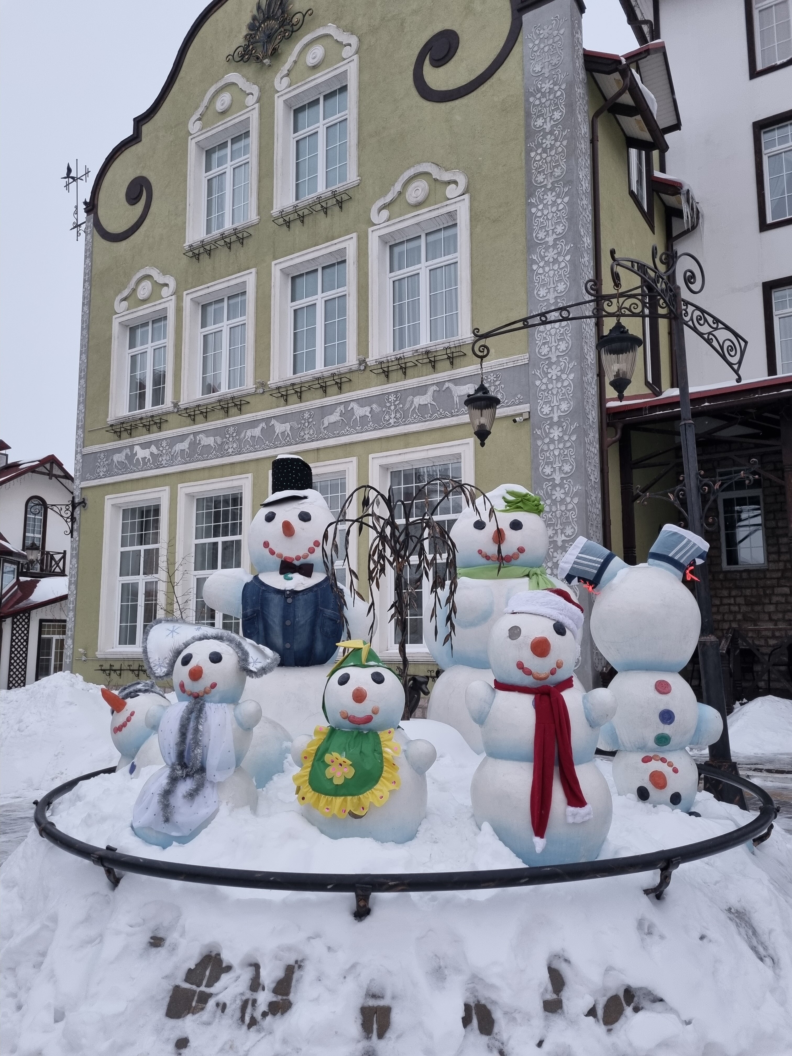 Фото Конюшенный двор