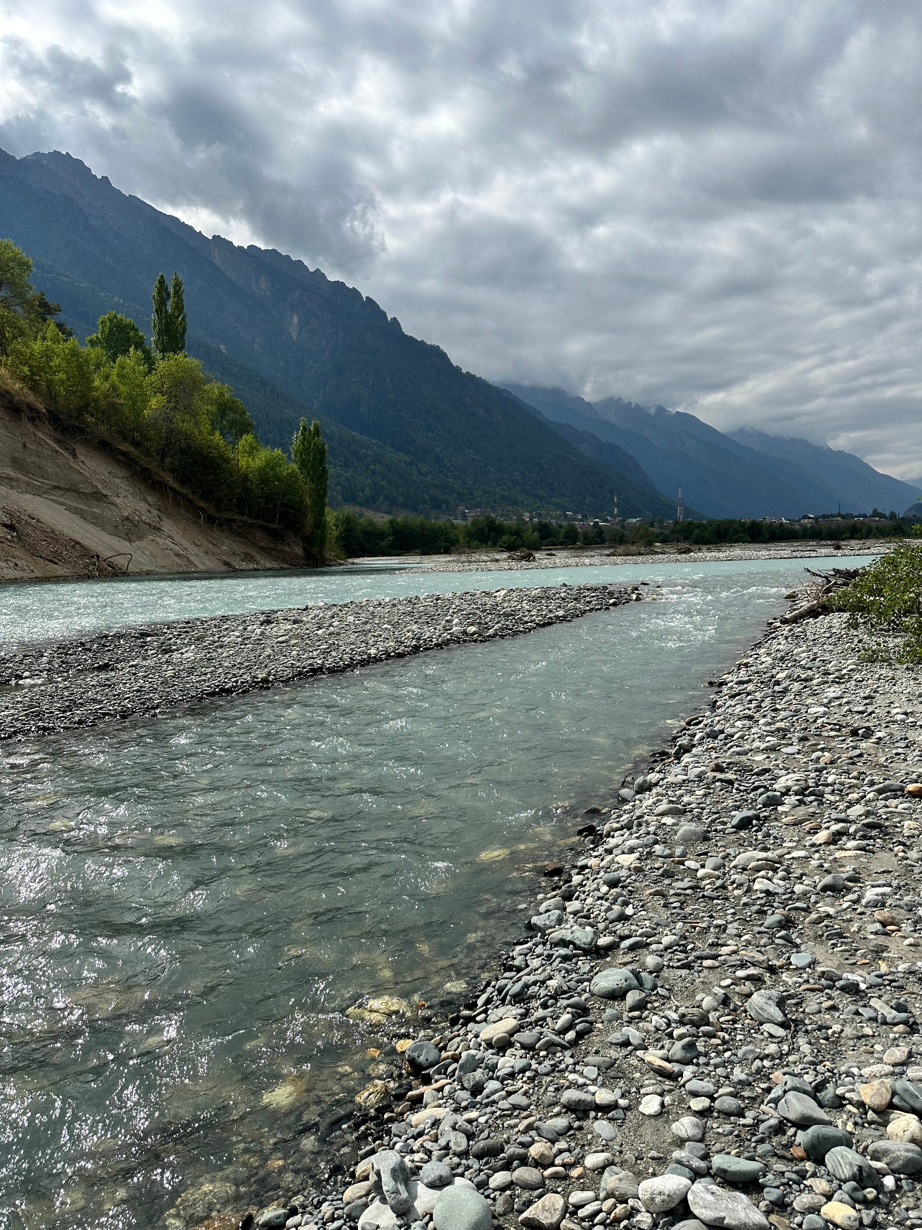 Фото Дом у горной реки