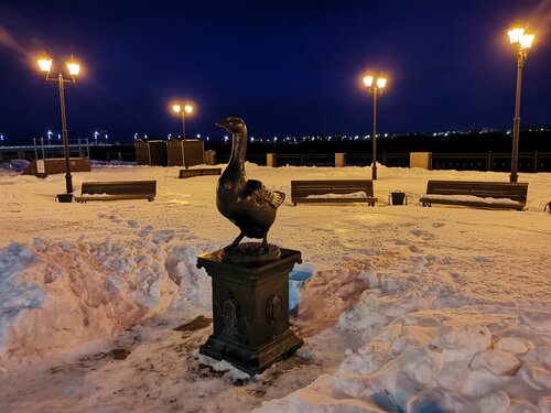 Katta sik bilan sikishadi